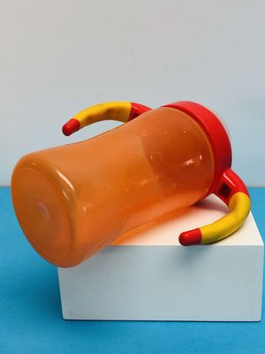 Không chứa BPA Không tràn 9 tháng 7 Ounce Kid Baby Sippy Cup