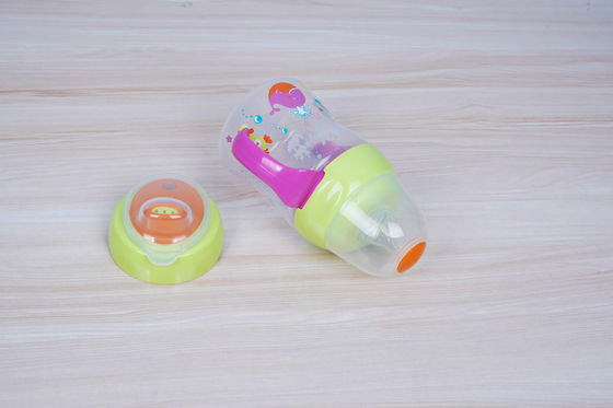 Không tràn 2 trong 1 BPA Miễn phí 6 tháng 6 Ounce Baby Sippy Cup