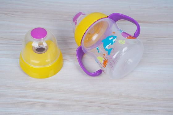 Hút núm vú 2 trong 1 BPA Miễn phí 6 tháng 6 Ounce Baby Sippy Cup