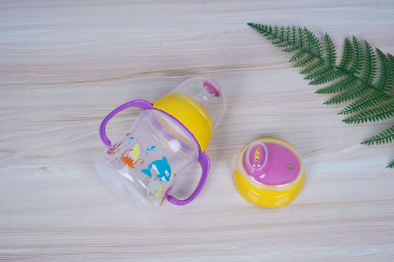Hút núm vú 2 trong 1 BPA Miễn phí 6 tháng 6 Ounce Baby Sippy Cup